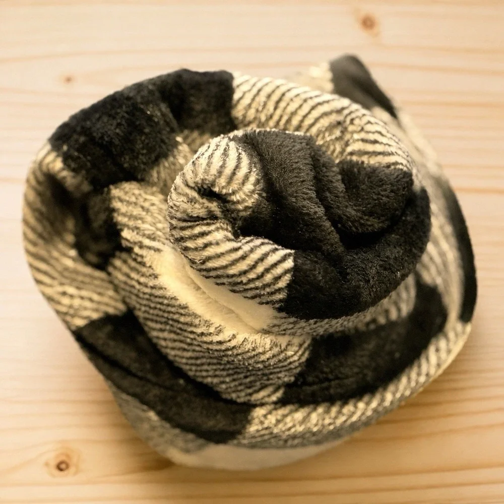 Comfort Bay Soft Plaid Sofa Throw Blanket 50x60 100% Polyester Blk/Gray/White[Q]